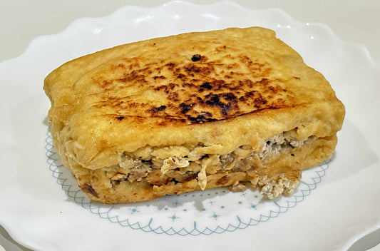 Cơm Đậu Hủ Nhồi Thịt Chiên (Fried Stuffed Tofu with Rice)